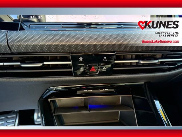 Used 2024 Volkswagen Golf R image 26