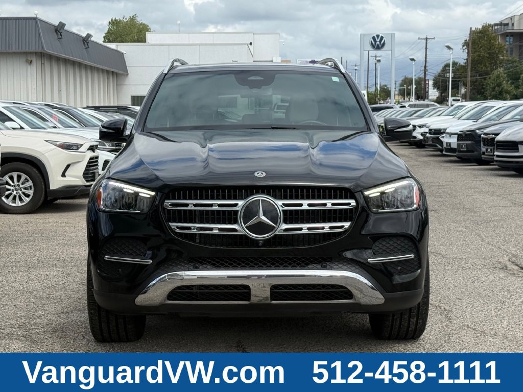Used 2025 Mercedes-Benz GLE 450 4MATIC w/ Warmth & Comfort Package image 3
