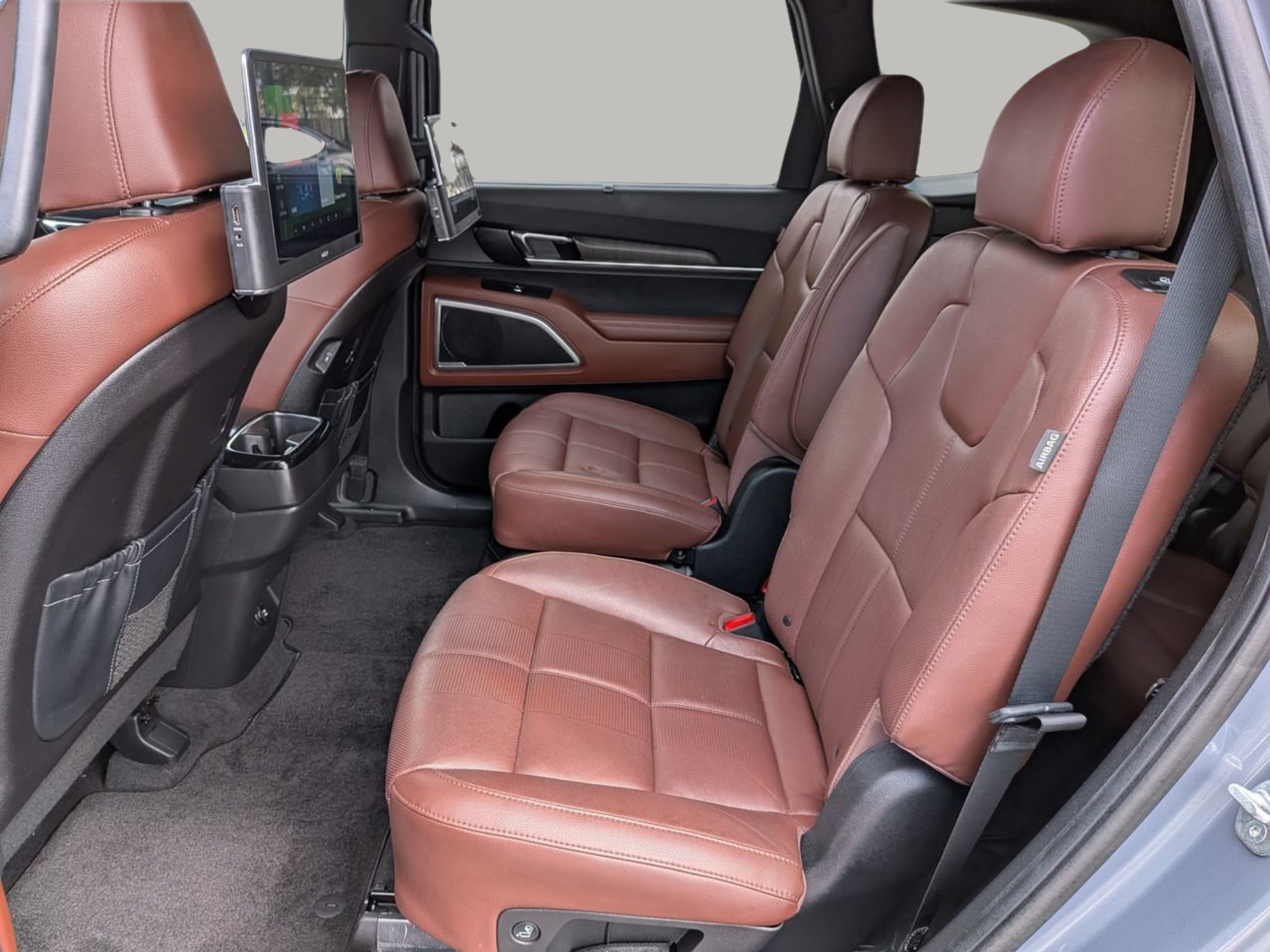 Certified 2023 Kia Telluride EX w/ EX Captain's Chair Package FWD image 14