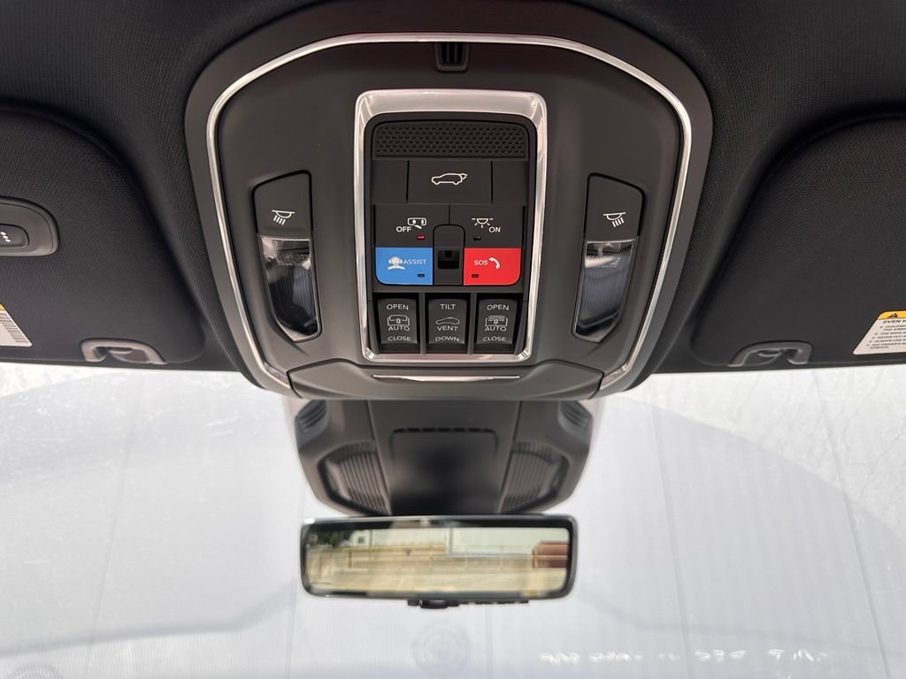 New 2026 Jeep Cherokee Overland w/ Advanced Pro Tech Group AWD/4WD image 33