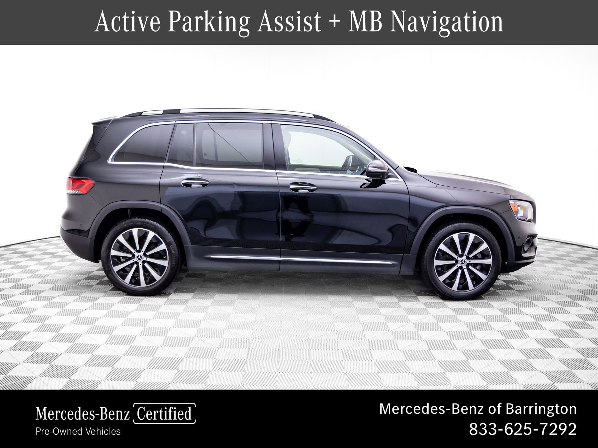 Used 2023 Mercedes-Benz GLB 250 4MATIC w/ Premium Package image 6