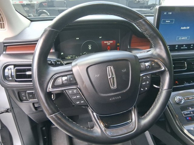 Used 2023 Lincoln Nautilus Reserve AWD/4WD image 19
