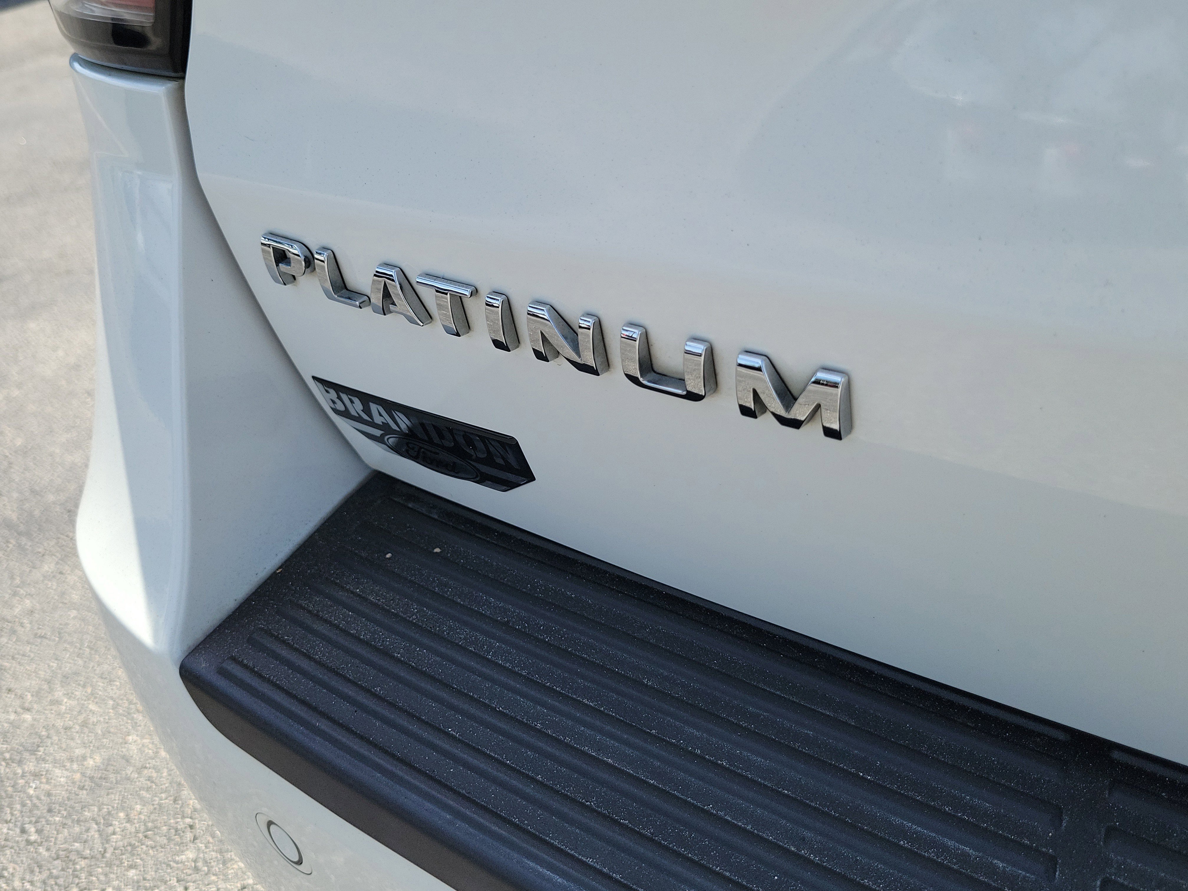 Used 2020 Ford Expedition Platinum image 9