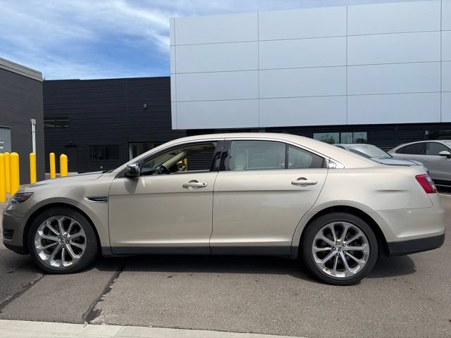 Used 2018 Ford Taurus Limited FWD image 6