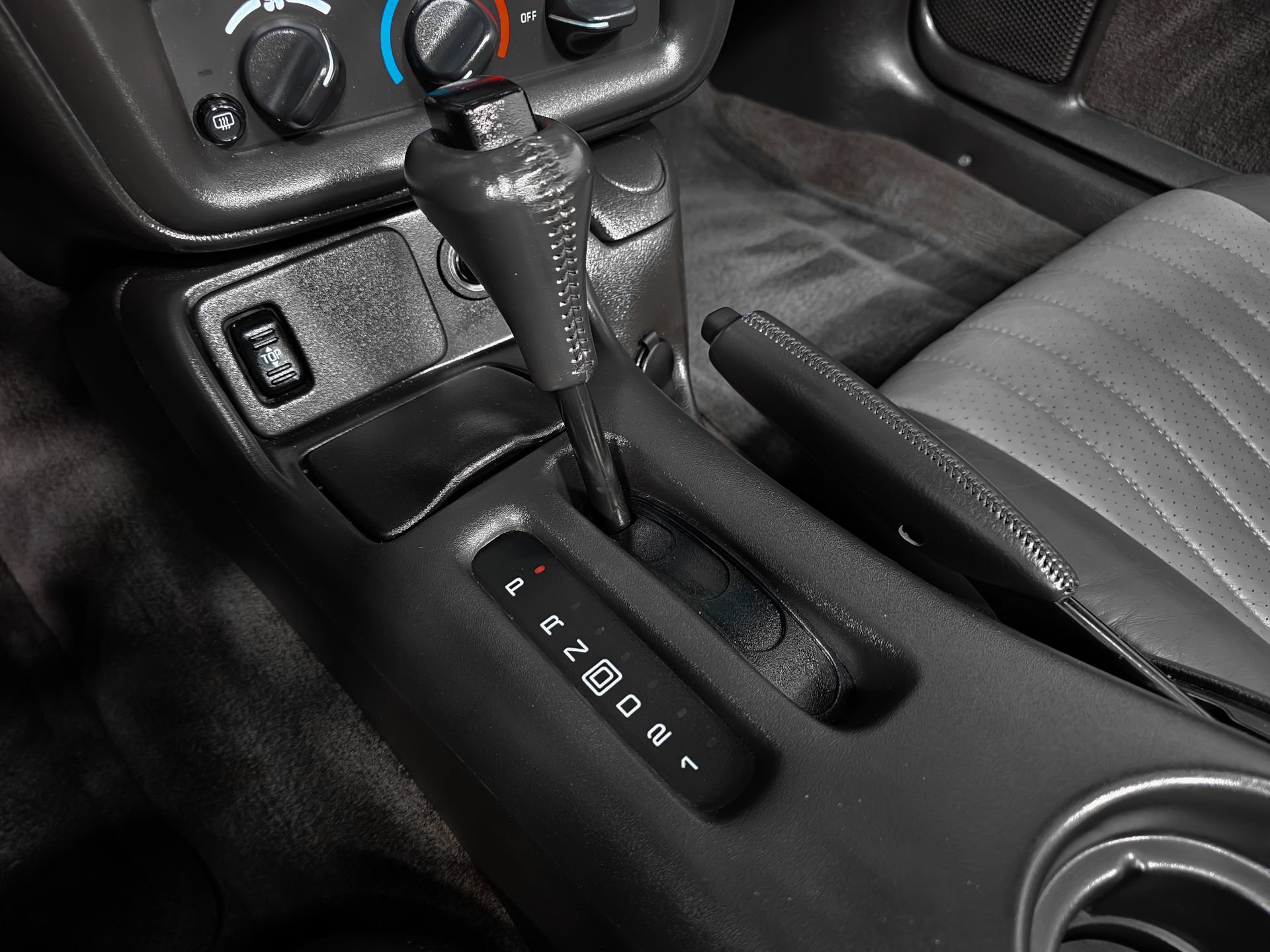 Used 2002 Chevrolet Camaro Z28 w/ SS Performance/Appearance Pkg RWD image 35