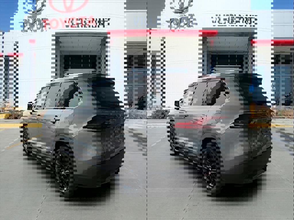 New 2026 Toyota Grand Highlander Limited image 4