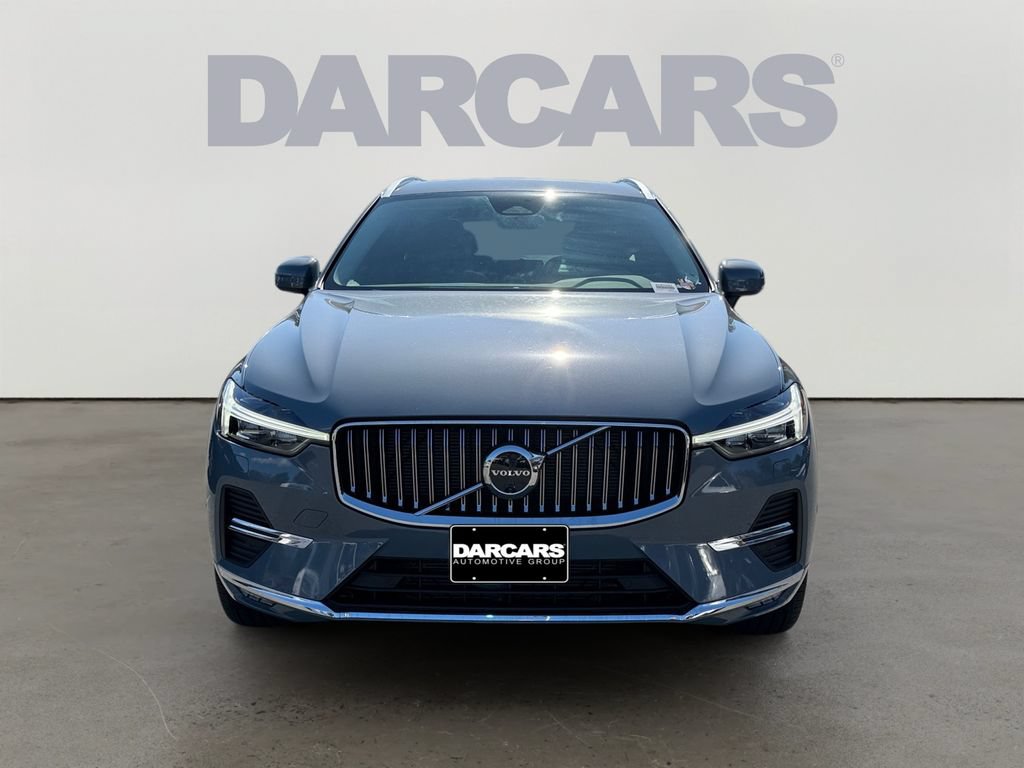 Certified 2023 Volvo XC60 B5 Plus w/ Climate Package AWD/4WD image 2