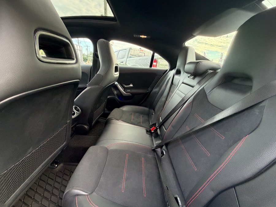 Used 2023 Mercedes-Benz CLA 250 4MATIC image 28