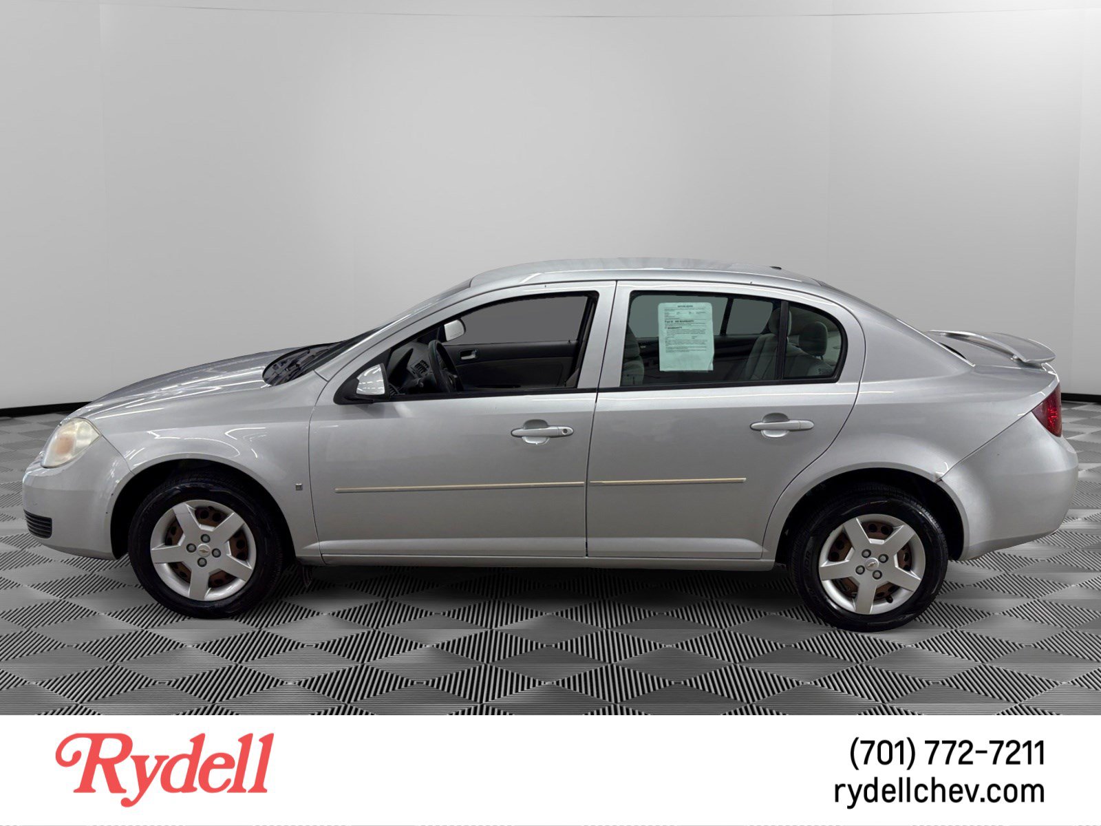 Used 2007 Chevrolet Cobalt LT FWD image 2