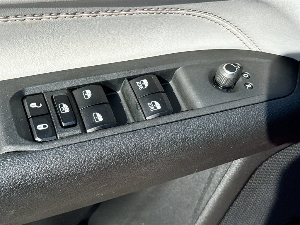 Used 2023 Jeep Compass Limited AWD/4WD image 19