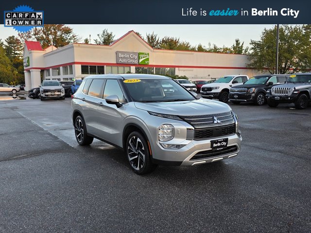 Used 2023 Mitsubishi Outlander SE