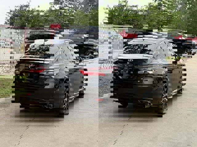 Used 2024 Toyota Camry SE FWD image 4