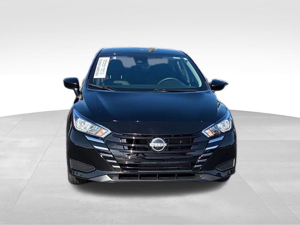 Used 2024 Nissan Versa SV FWD image 8