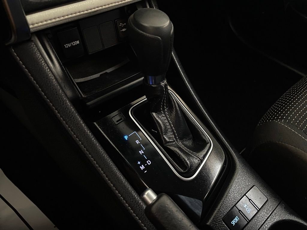 Used 2018 Toyota Corolla iM w/ All-Weather Mat Package image 31