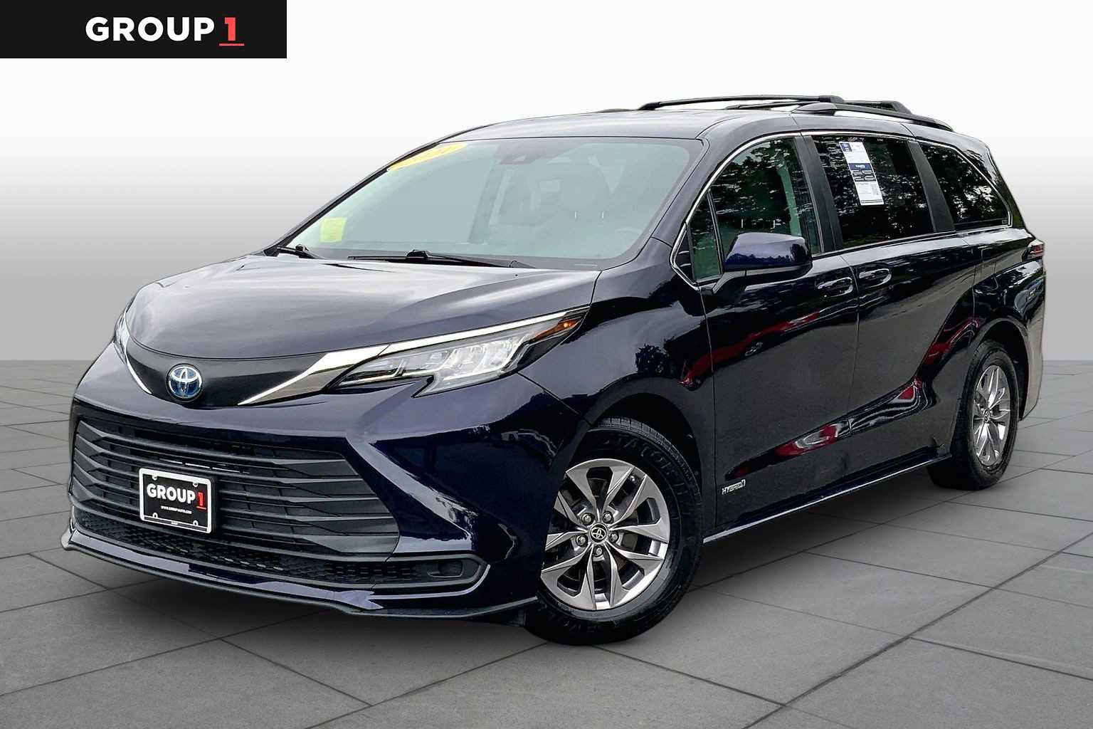 Used 2021 Toyota Sienna LE