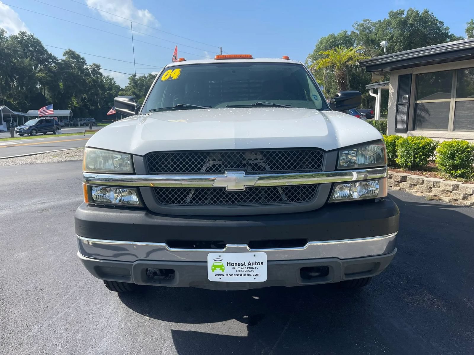 Used 2004 Chevrolet Silverado 3500 4x4 Extended Cab w/ Heavy-Duty Power Package image 2