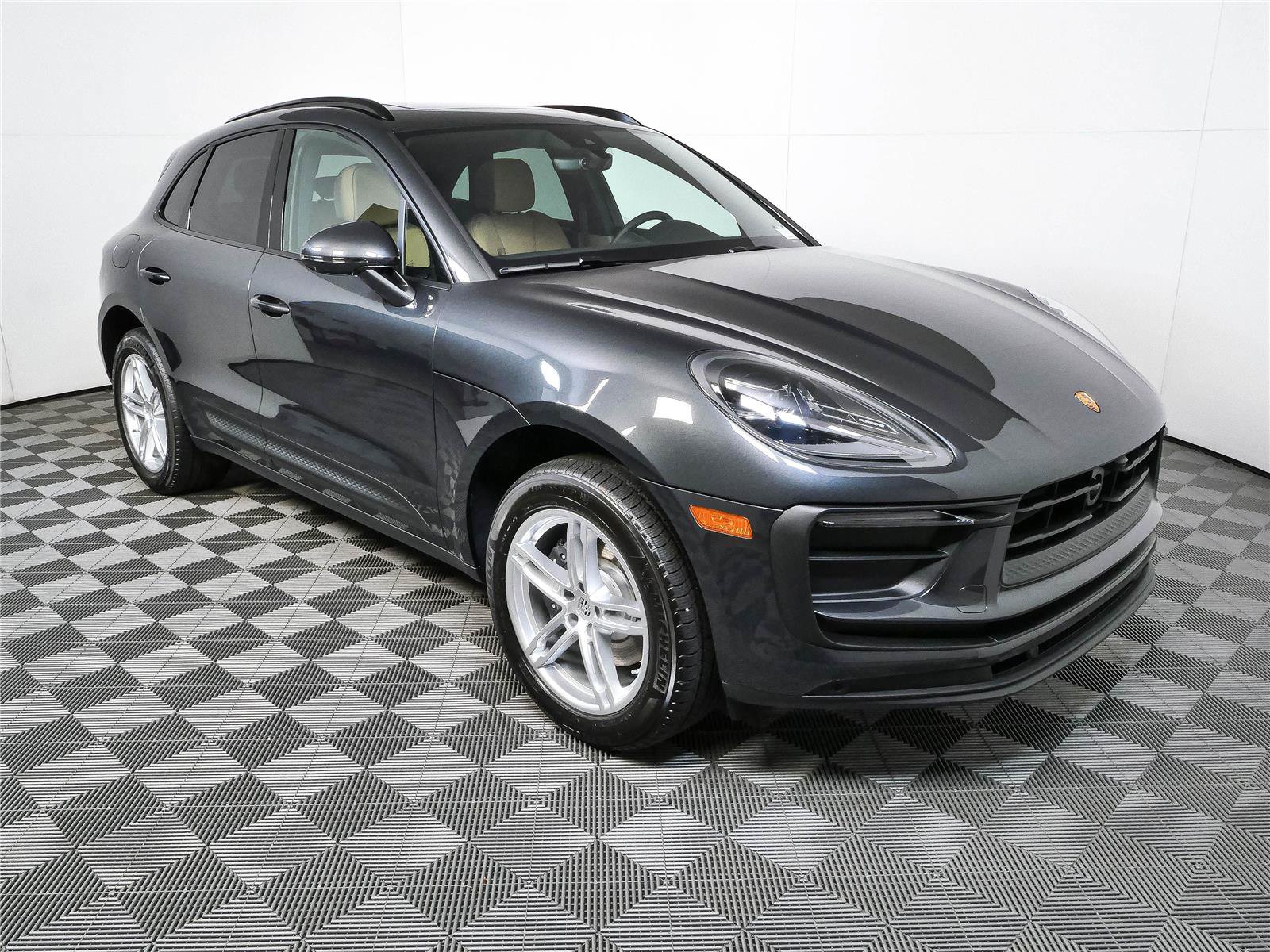 New 2026 Porsche Macan Turbo AWD/4WD image 26