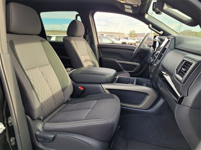 Used 2024 Nissan Titan SV w/ SV Bronze Edition Package image 15