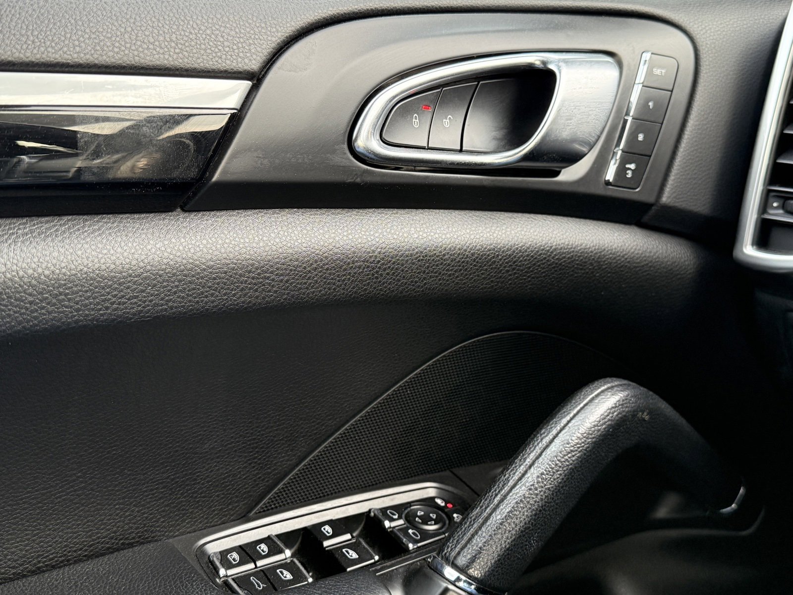 Used 2014 Porsche Cayenne Diesel image 30