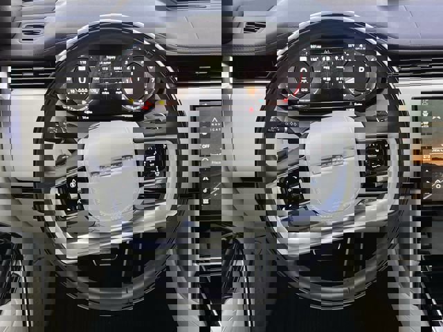 Used 2025 Land Rover Range Rover Long Wheelbase Autobiography image 11