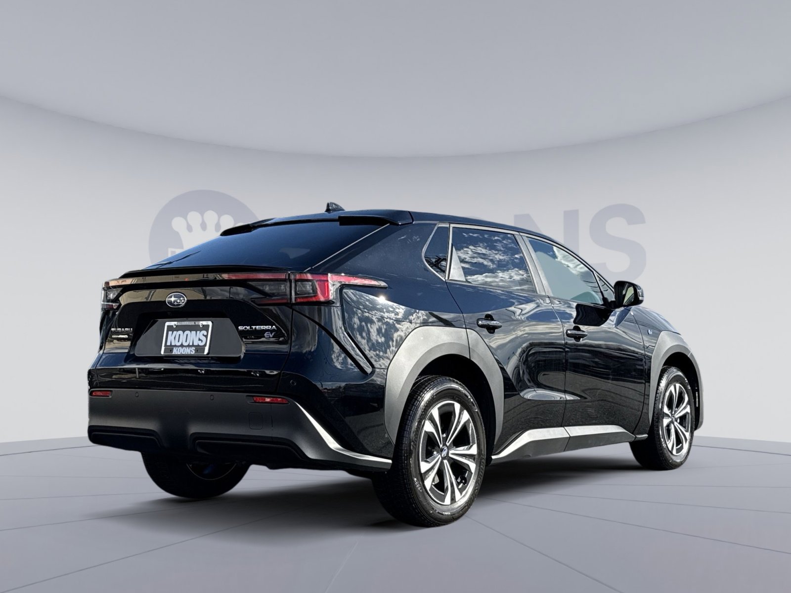 Used 2023 Subaru Solterra AWD image 7