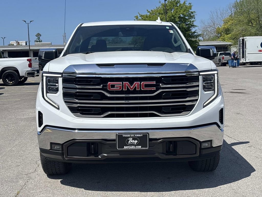 Used 2024 GMC Sierra 1500 SLT w/ SLT Premium Package AWD/4WD image 7
