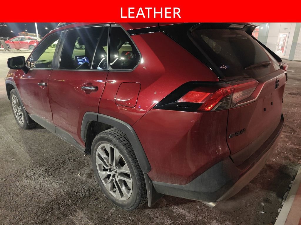 Used 2022 Toyota RAV4 Limited image 4