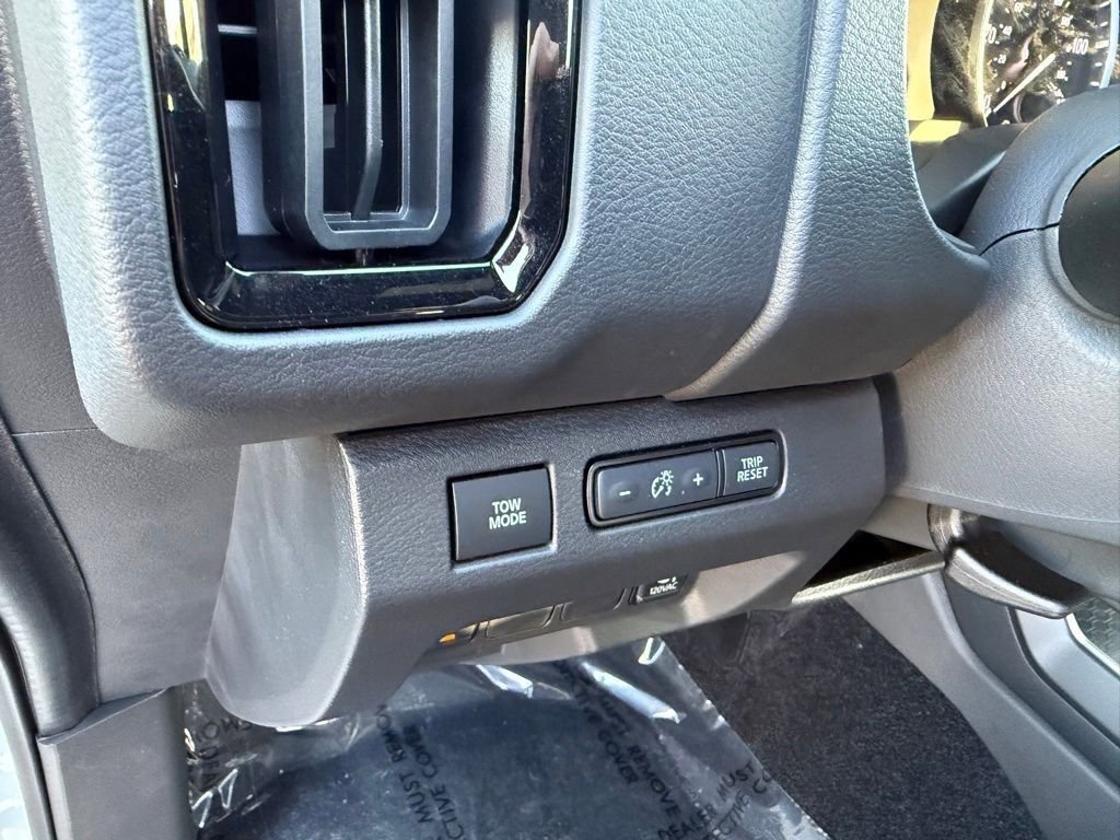New 2026 Nissan Frontier SV w/ SV Convenience Package RWD image 24