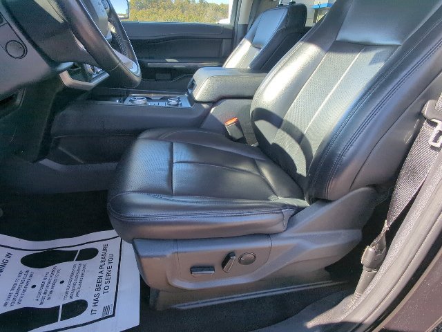 Used 2024 Ford Expedition XLT AWD/4WD image 11