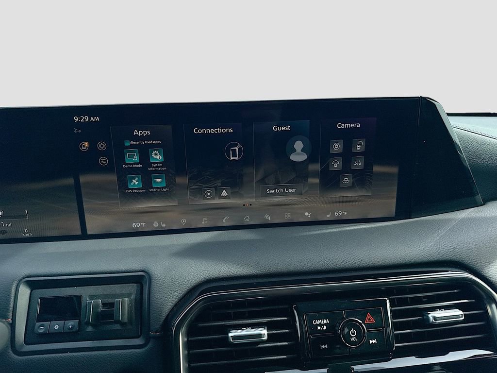 Certified 2025 Nissan Armada PRO-4X AWD/4WD image 30