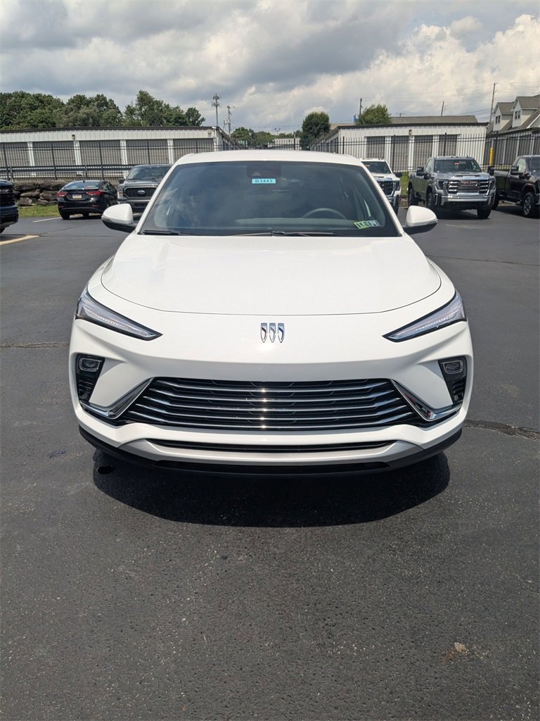 New 2025 Buick Envista Preferred image 2