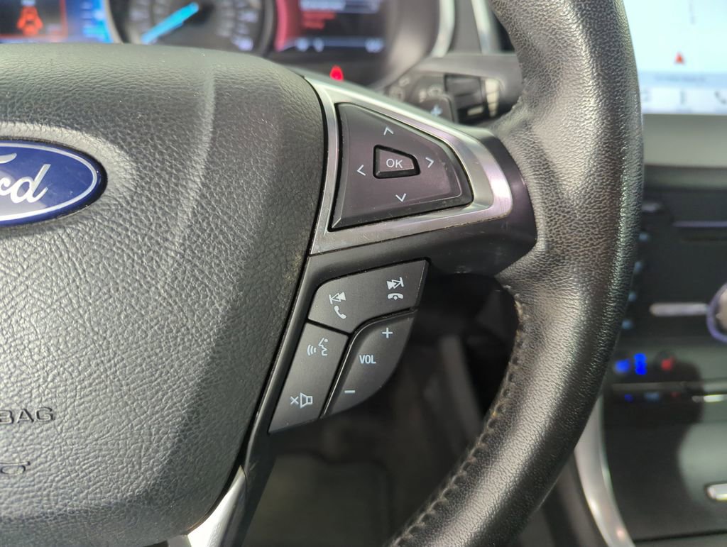 Used 2018 Ford Edge Titanium w/ Equipment Group 301A image 23