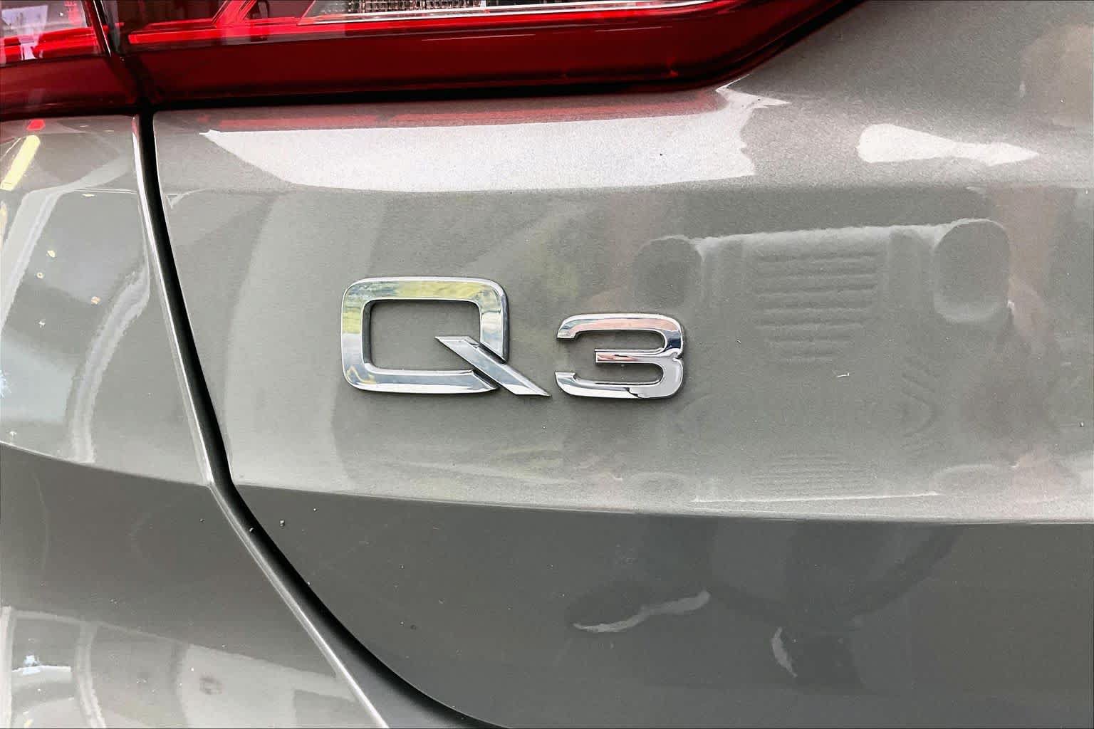 Used 2021 Audi Q3 2.0T Premium w/ Convenience Package AWD/4WD image 33