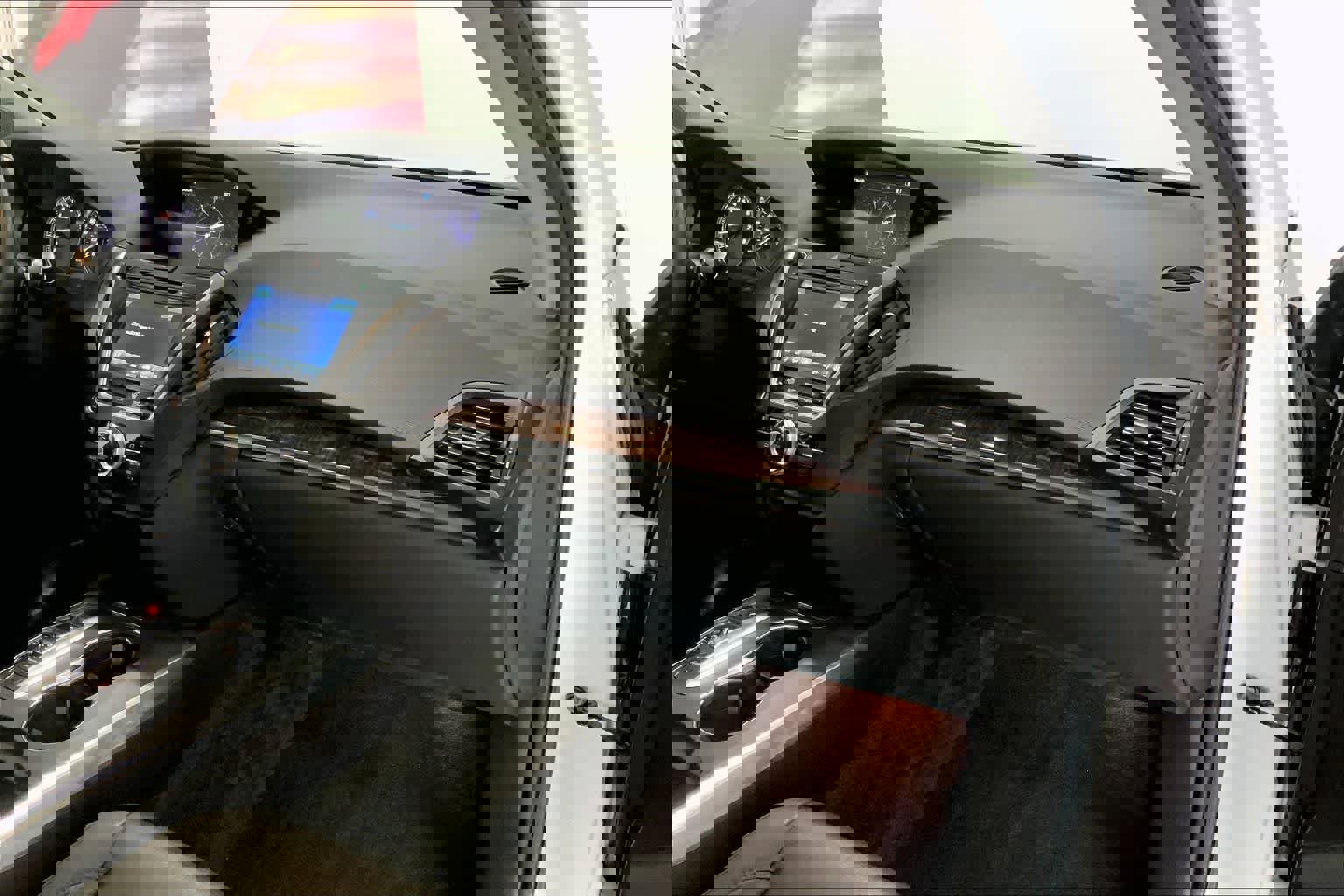 Used 2020 Acura MDX SH-AWD image 21