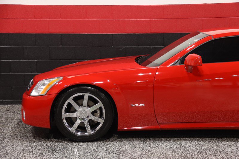Used 2007 Cadillac XLR RWD image 24