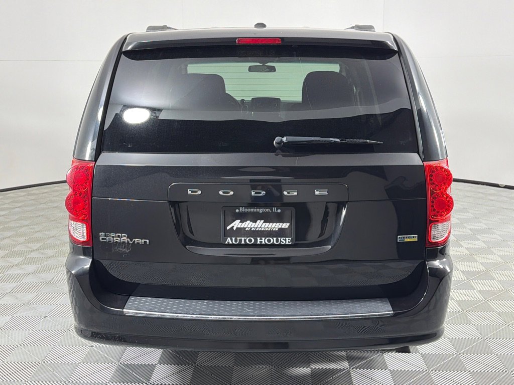 Used 2016 Dodge Grand Caravan SXT image 6