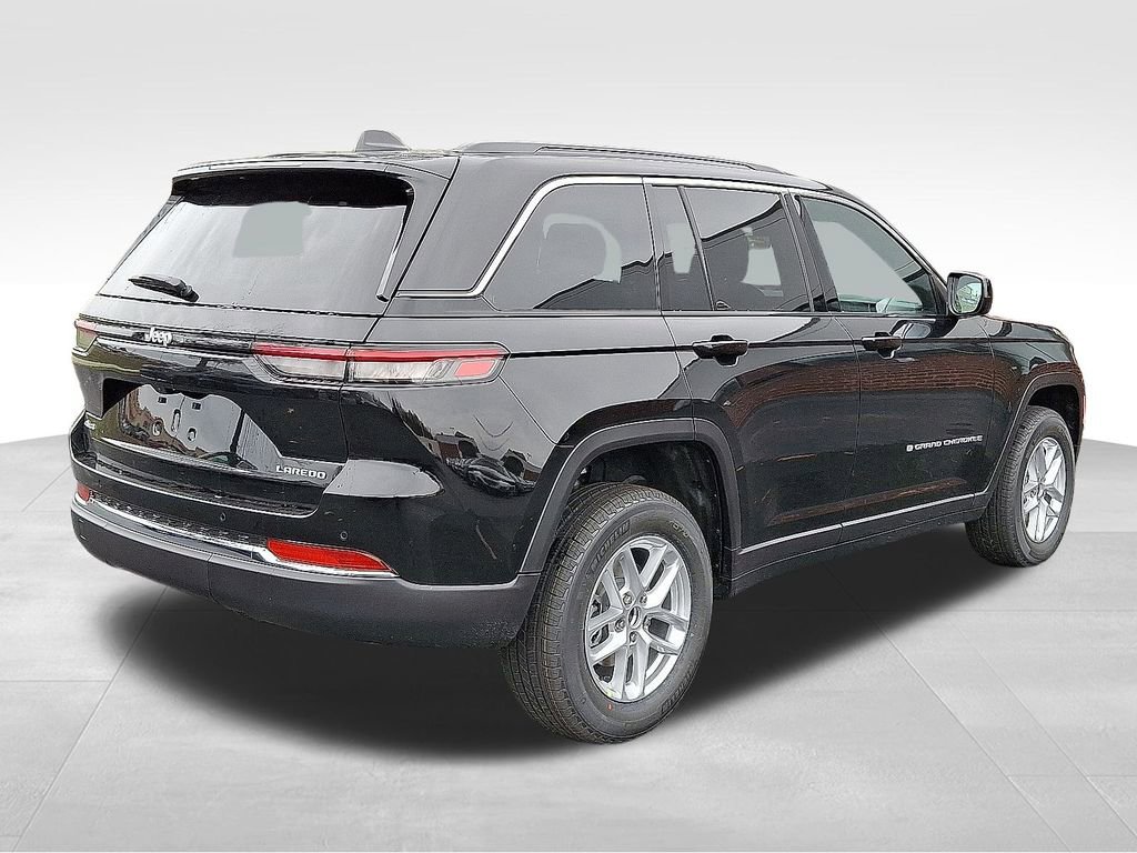 New 2025 Jeep Grand Cherokee Laredo X image 7