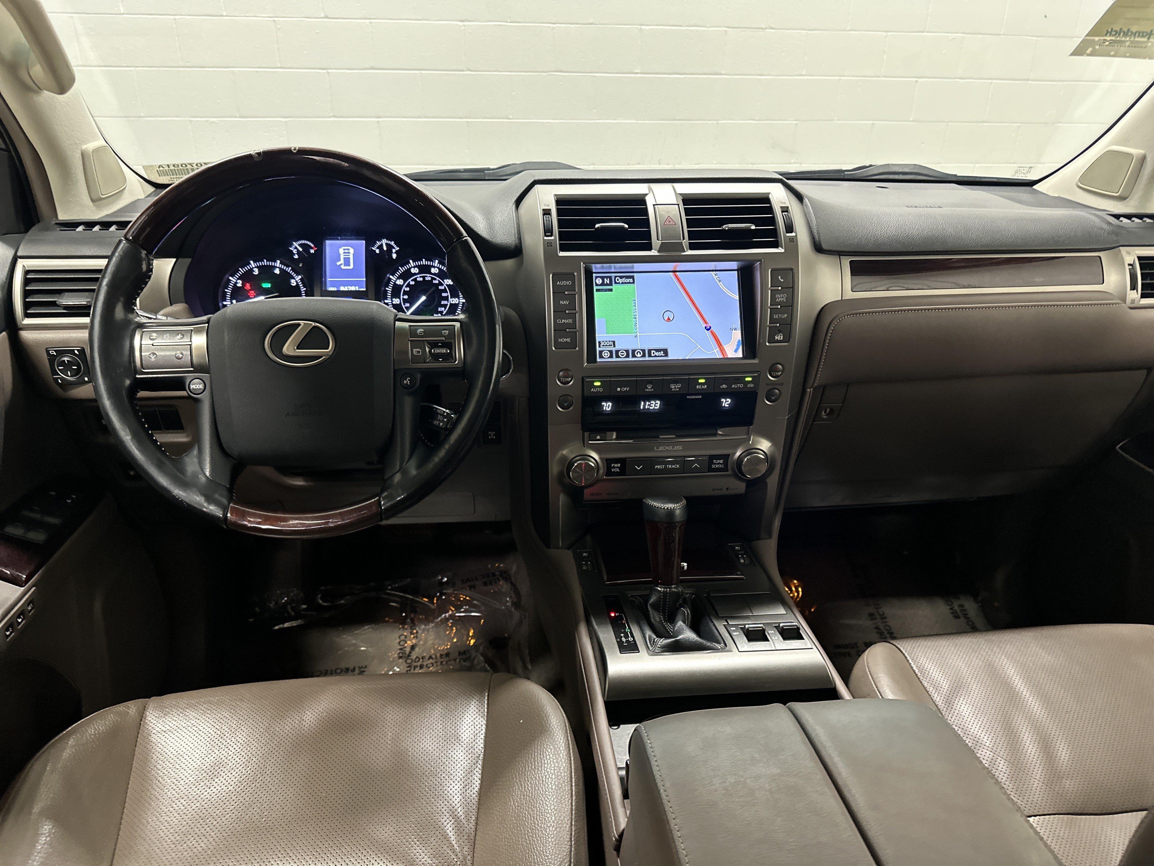 Used 2017 Lexus GX 460 AWD/4WD image 29
