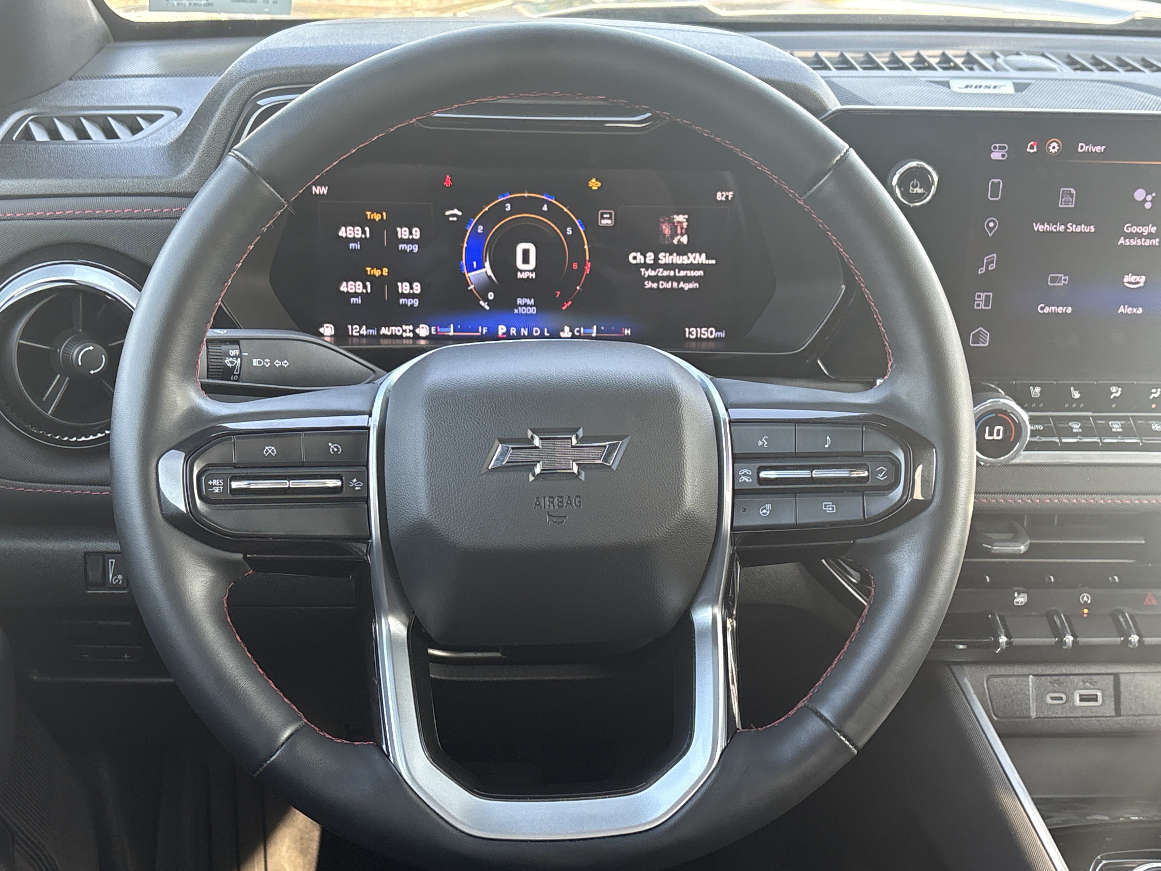 Used 2024 Chevrolet Colorado Z71 w/ Z71 Convenience Package 2 AWD/4WD image 18