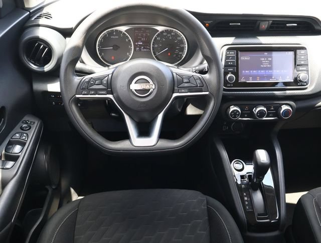 Used 2022 Nissan Kicks S FWD image 8