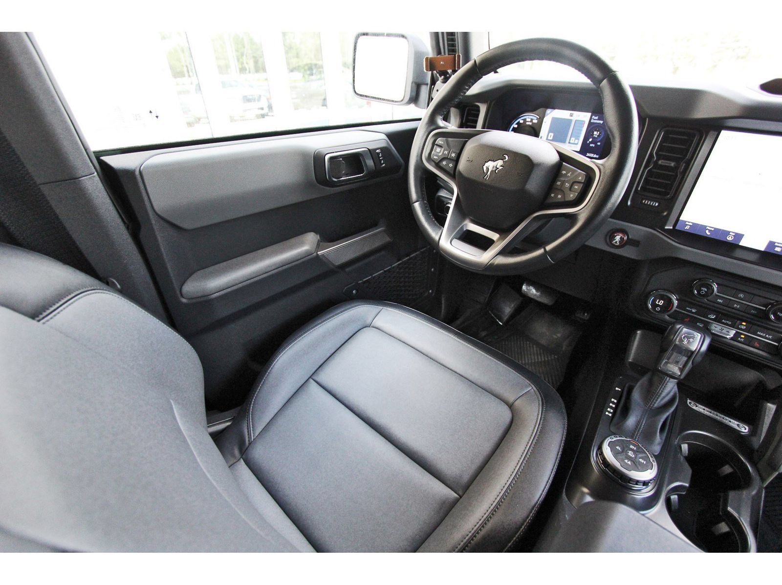 Used 2023 Ford Bronco Everglades AWD/4WD image 11
