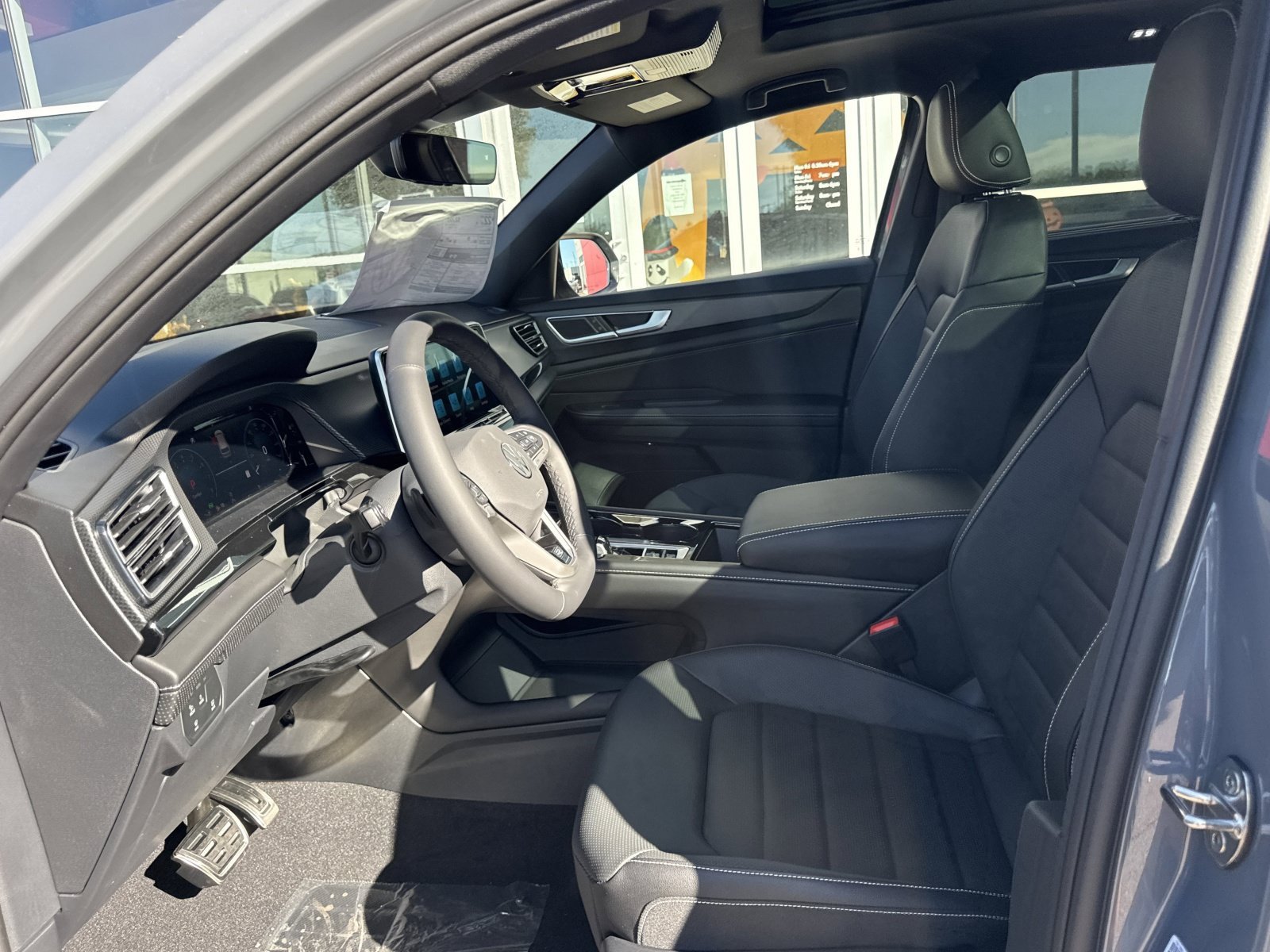 New 2026 Volkswagen Atlas Cross Sport SEL R-Line AWD/4WD image 10