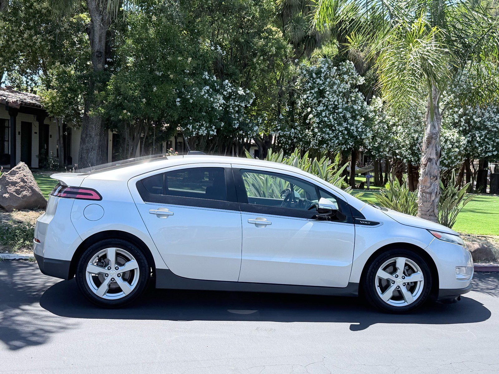 Used 2015 Chevrolet Volt w/ Enhanced Safety Package 1 FWD image 5