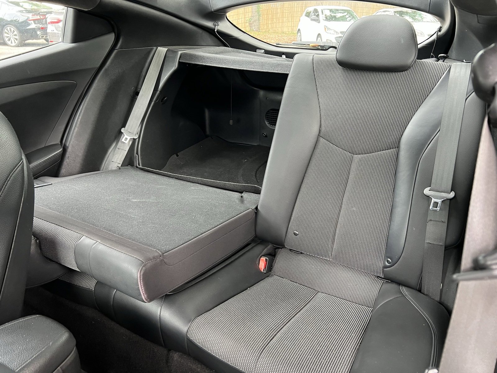 Used 2016 Hyundai Veloster w/ Option Group 02 image 10