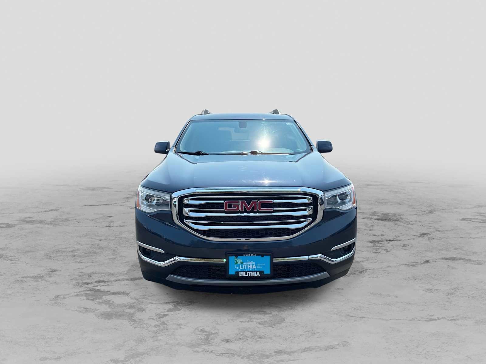 Used 2018 GMC Acadia SLT AWD/4WD image 3