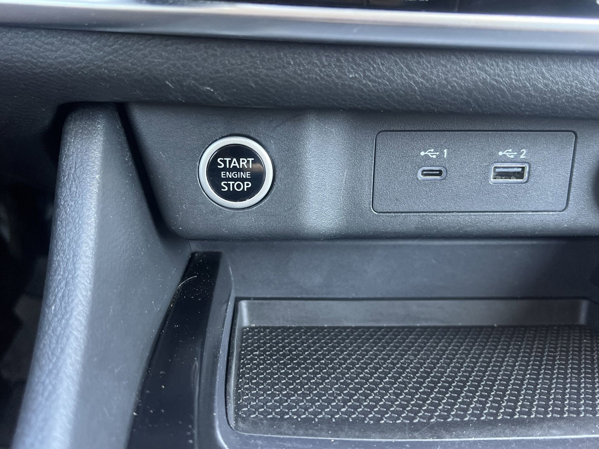 Used 2023 Nissan Rogue SV AWD/4WD image 6