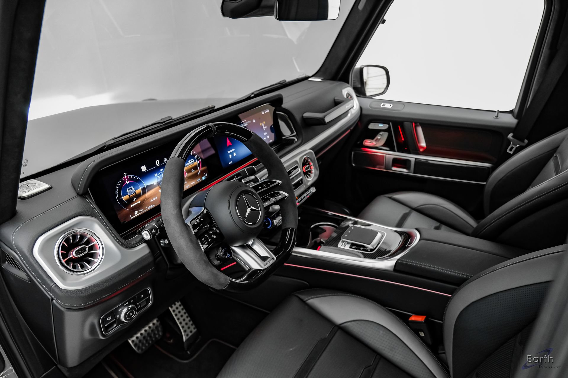 Used 2025 Mercedes-Benz G 63 AMG 4MATIC image 2