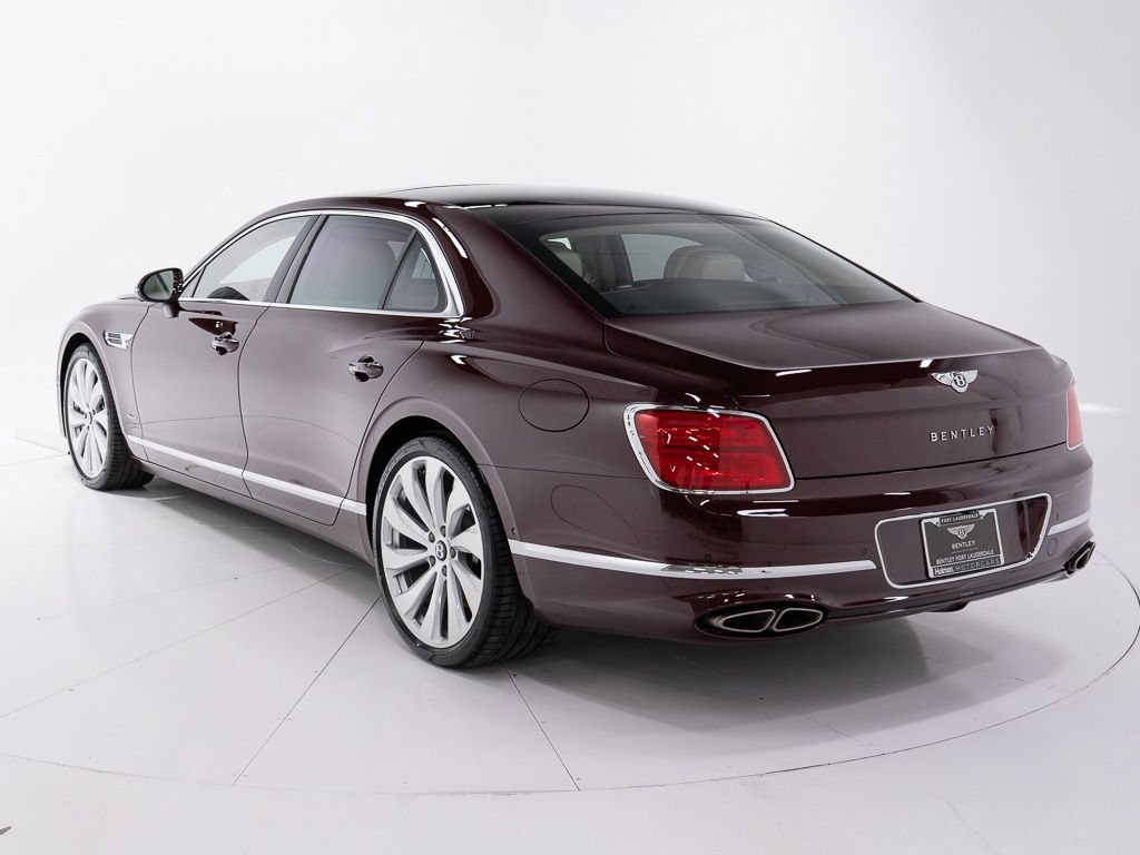 Used 2026 Bentley Flying Spur Plug-In Hybrid AWD/4WD image 3