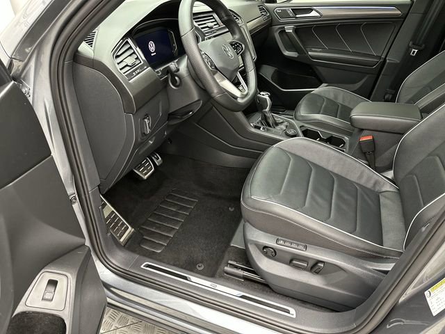 Used 2024 Volkswagen Tiguan SEL R-Line AWD/4WD image 11