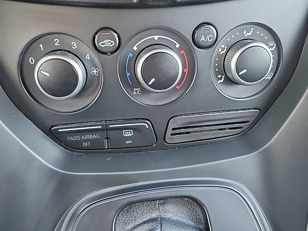 Used 2014 Ford Escape S FWD image 16